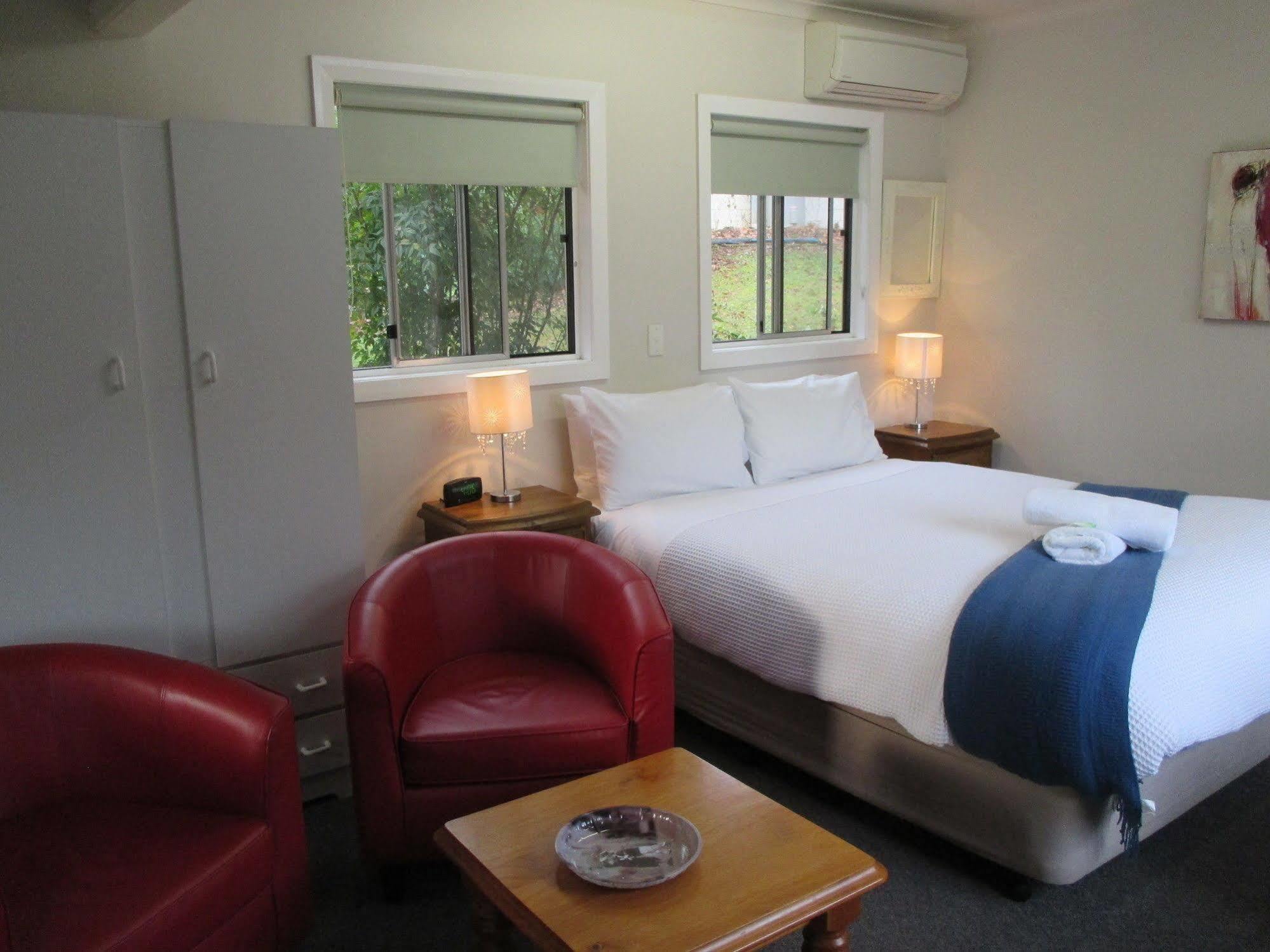 Alpine Park Riverside Cottages Porepunkah Eksteriør bilde
