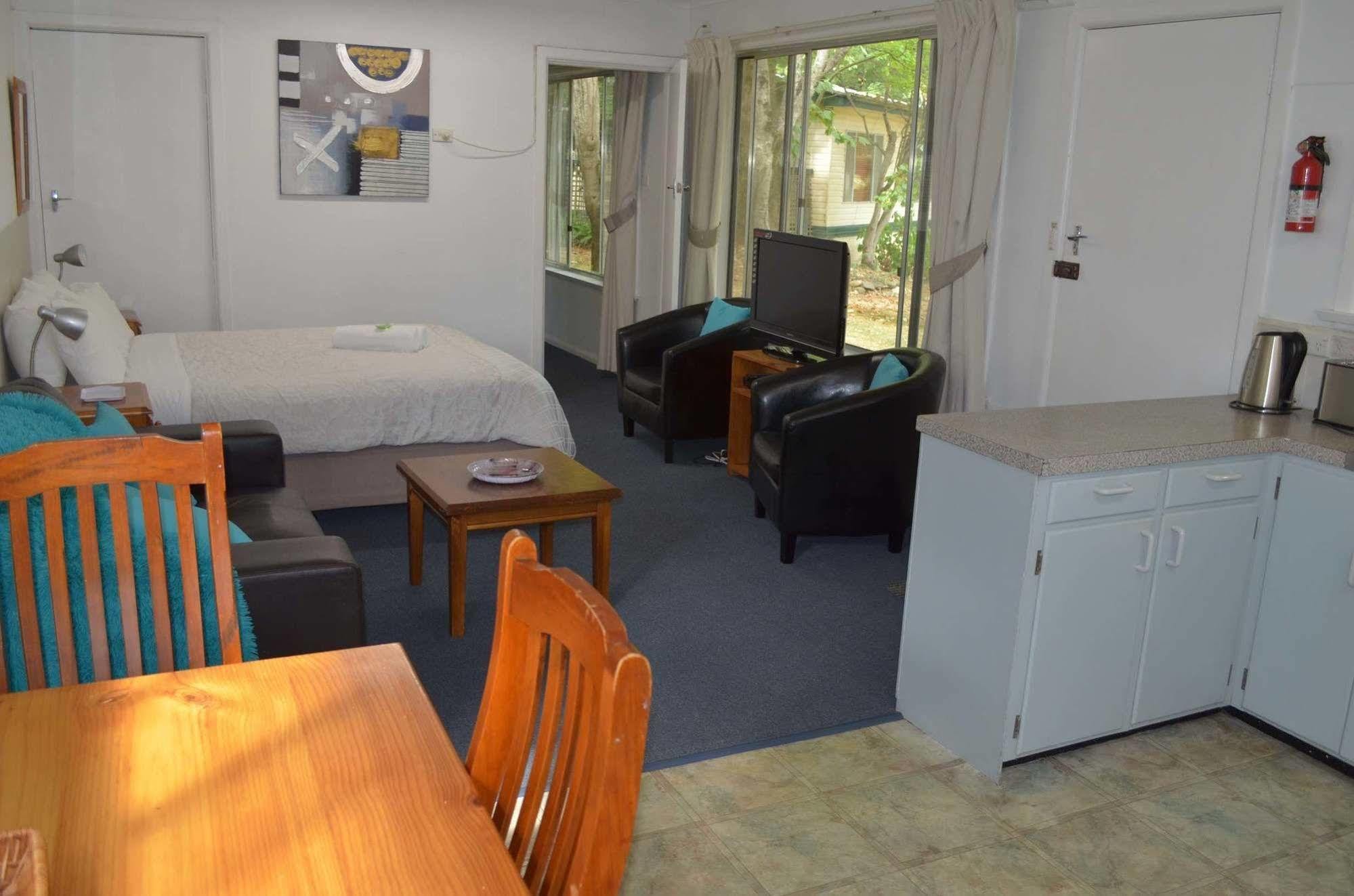 Alpine Park Riverside Cottages Porepunkah Eksteriør bilde