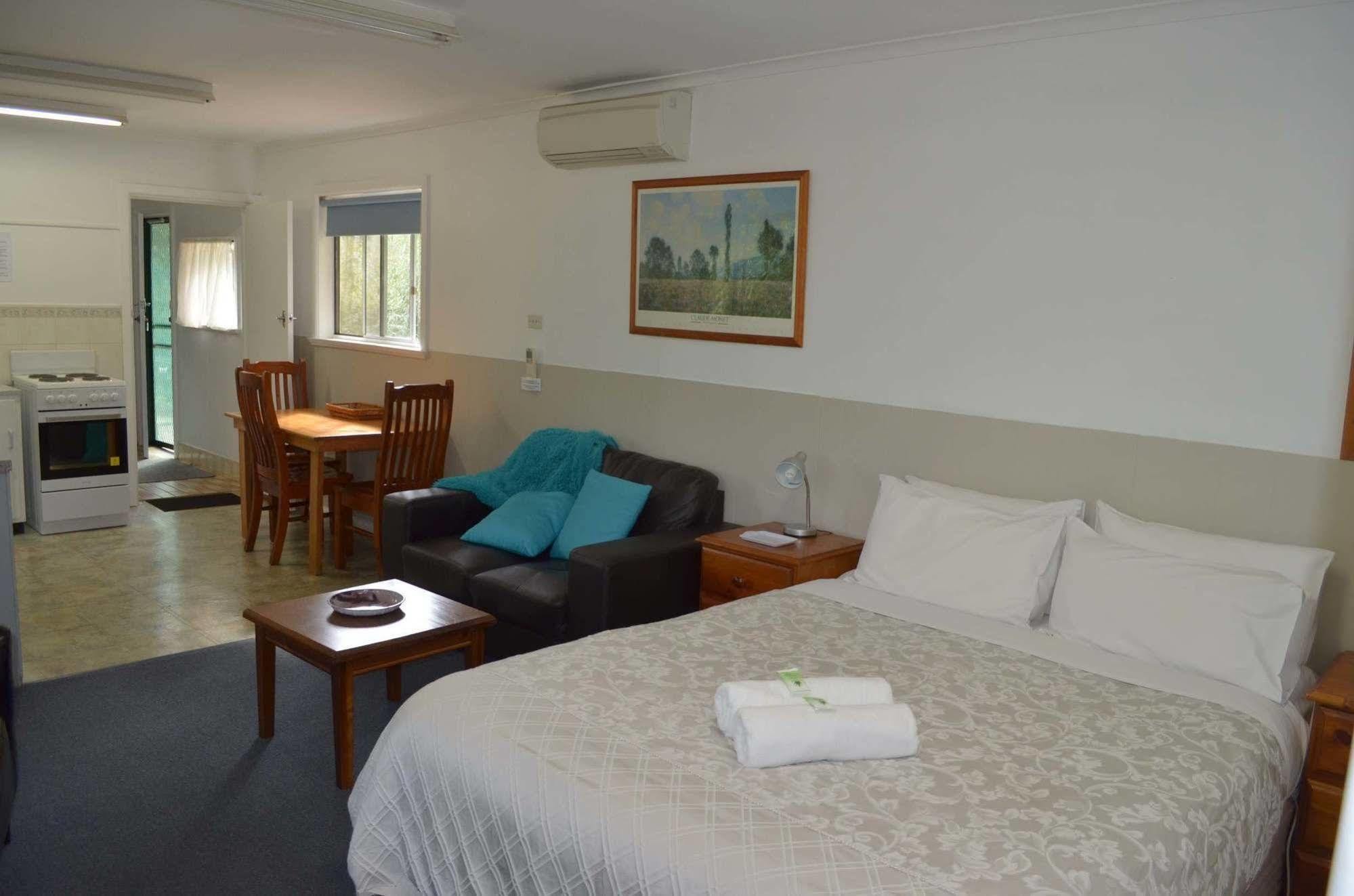 Alpine Park Riverside Cottages Porepunkah Eksteriør bilde